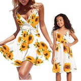 Family Matching Mother-daughter Vacation V-collar Flower Dresses