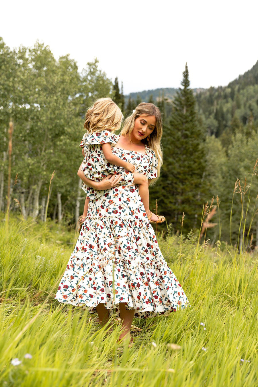Family Matching Parent-child Sweet Leisure Holiday Dresses