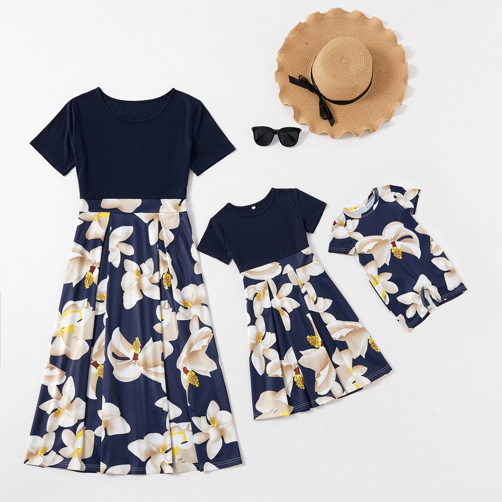 Family Matching Parent-child Summer Round Collar Short Sleeve Flower Swing Dresses